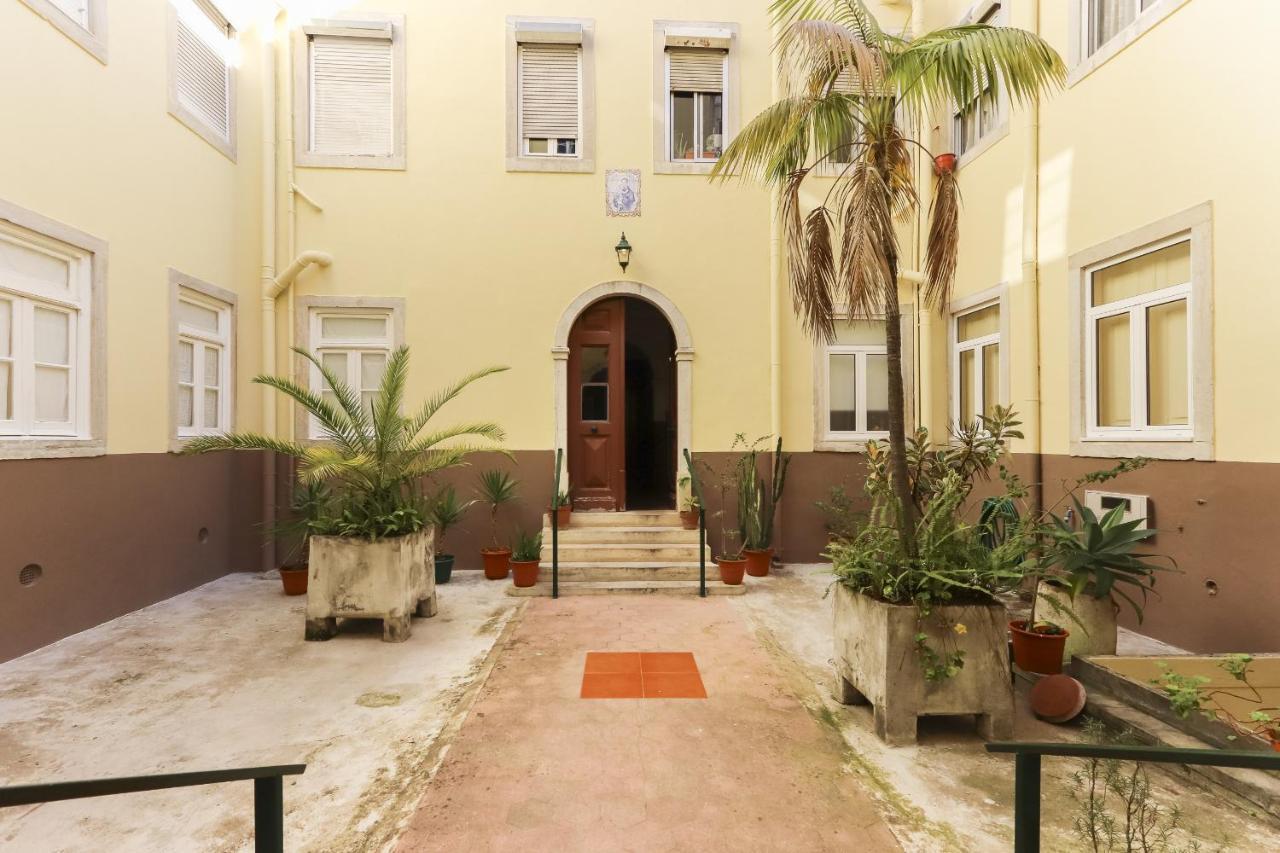 Charming Avenida By Homing Lisbon Exterior photo